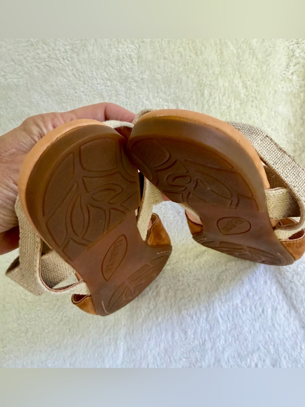 BORN Coco Slingback Camel Tan Suede Leather Sandals ComfortFlats Size 10 EUC - Picture 7 of 14
